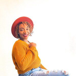 Meet your Posher, Shaleah